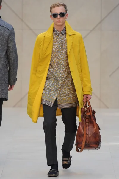 Look 22